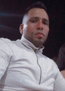 <span>Kenn, 32</span> <span style='width: 25px; height: 16px; float: right; background-image: url(/bitmaps/flags_small/VE.PNG)'> </span><br><span>Maracaibo, Venezuela</span> <input type='button' class='joinbtn' style='float: right' value='JOIN NOW' />