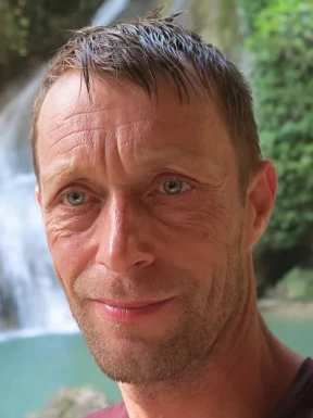 Foreign men for dating