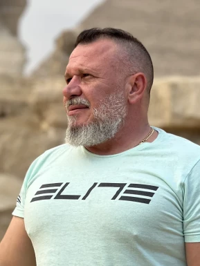 American men looking for love