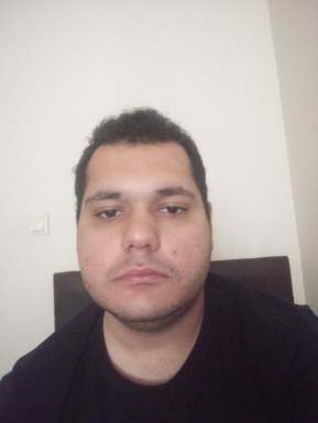 <span>Mehmet, 21</span>&nbsp;<span style='width: 25px; height: 16px; float: right; background-image: url(/bitmaps/flags_small/TR.PNG)'>&nbsp;</span><br><span>Usak, 七面鳥</span>&nbsp;<input type='button' class='joinbtn' style='float: right' value='JOIN NOW' />