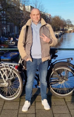 Foreign men for dating