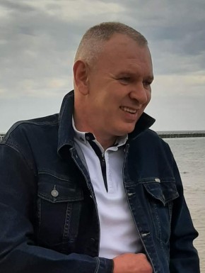 Foreign men for dating