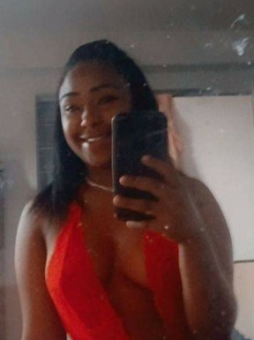 <span>Priscila, 28</span> <span style='width: 25px; height: 16px; float: right; background-image: url(/bitmaps/flags_small/BR.PNG)'> </span><span style='float: right;margin-right: 20px;'><i class='fa fa-heart'></i> 68</span><br><span>Brasilia, Brazil</span> <input type='button' class='joinbtn' style='float: right' value='JOIN NOW' />