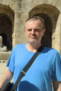 <span>Marcin, 53</span>&nbsp;<span style='width: 25px; height: 16px; float: right; background-image: url(/bitmaps/flags_small/PL.PNG)'>&nbsp;</span><br><span>Sopot, Poland</span>&nbsp;<input type='button' class='joinbtn' style='float: right' value='JOIN NOW' />