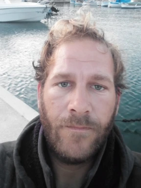 French men looking for love