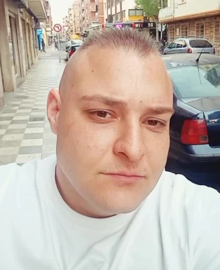 Spanish men looking for love