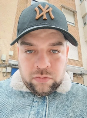 Spanish men looking for love