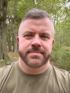 American men looking for love