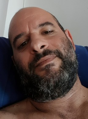 Spanish men looking for love