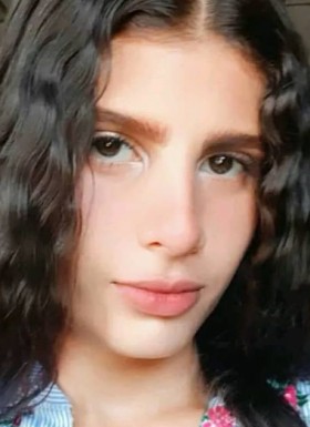 <span>Adelina, 22</span> <span style='width: 25px; height: 16px; float: right; background-image: url(/bitmaps/flags_small/VE.PNG)'> </span><br><span>Barquisimet, Venezuela</span> <input type='button' class='joinbtn' style='float: right' value='JOIN NOW' />
