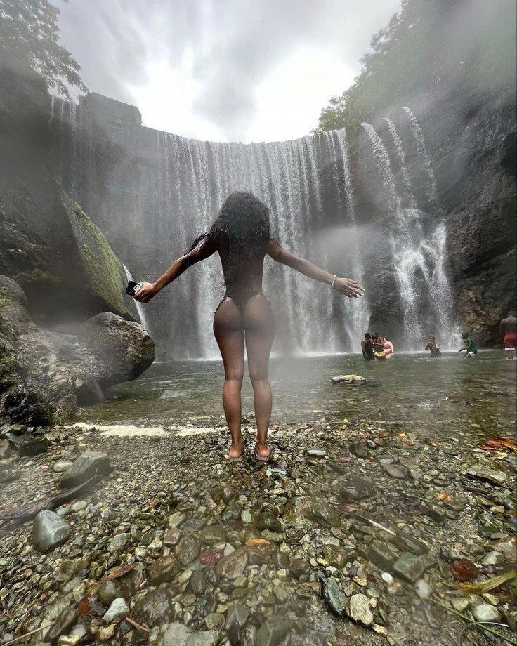 Meet Latin Women